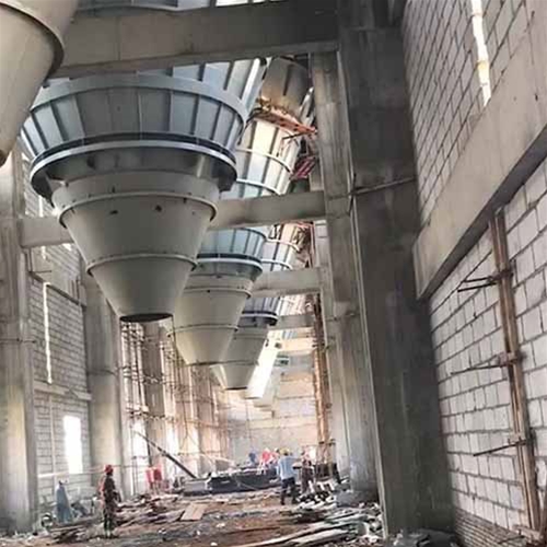 煤倉(cāng)襯板施工現(xiàn)場(chǎng)