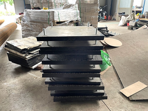 三合一陶瓷襯板